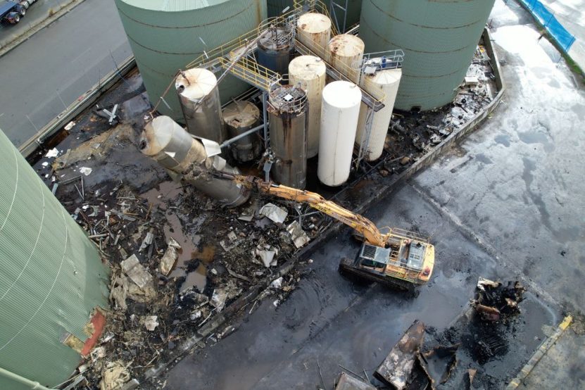 Demolition of Sami Bitumen aging industrial tanks at Fremantle ports by Focus Demolition